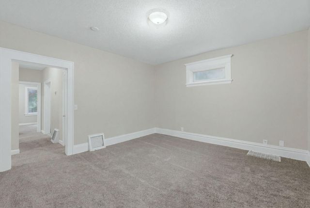 1177 Forest Street, Saint Paul, MN 55106