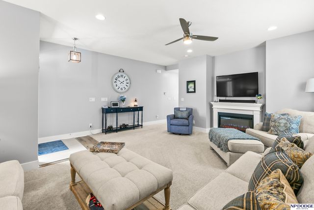 19109 Murray Trail, Gretna, NE 68028