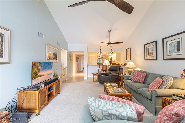 4410 Chantelle DR H-205, Naples, FL 34112