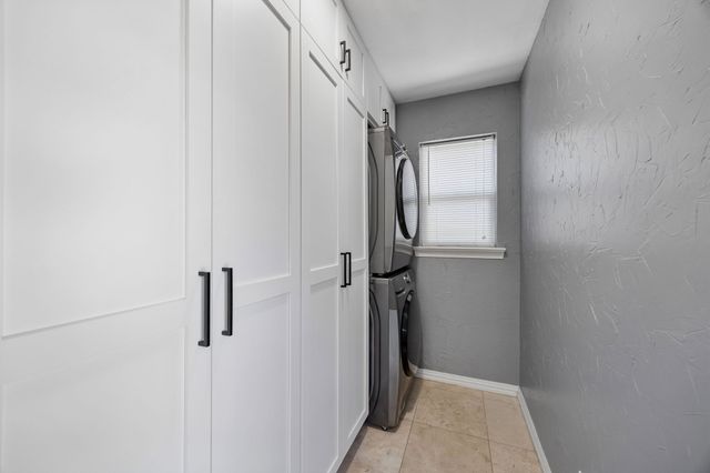 8618 Lockhaven Drive, Dallas, TX 75238