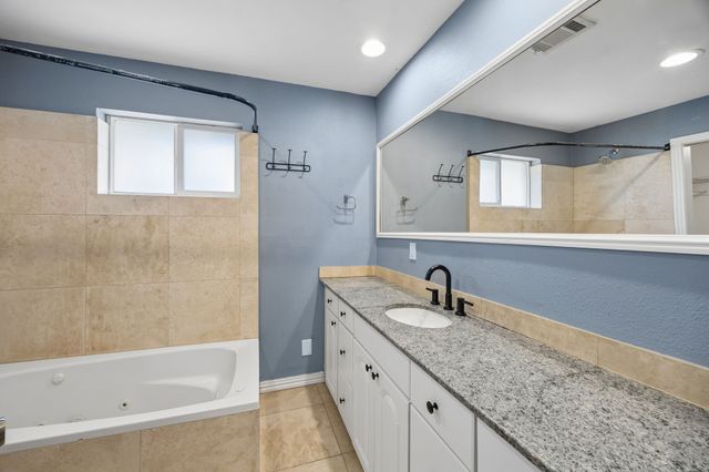 8618 Lockhaven Drive, Dallas, TX 75238