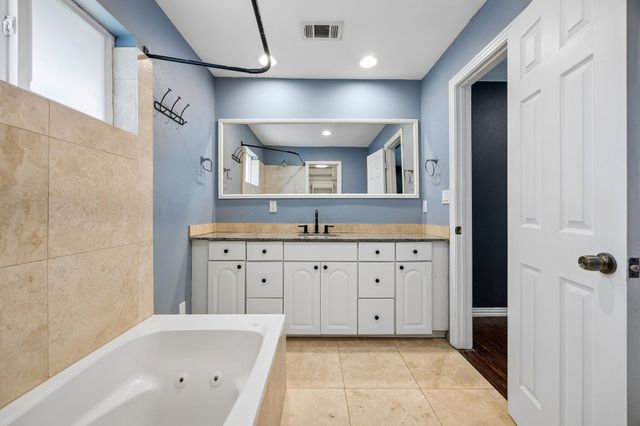 8618 Lockhaven Drive, Dallas, TX 75238