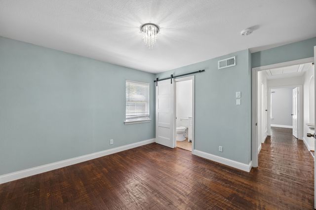 8618 Lockhaven Drive, Dallas, TX 75238