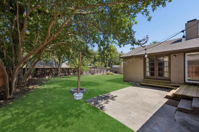 8618 Lockhaven Drive, Dallas, TX 75238