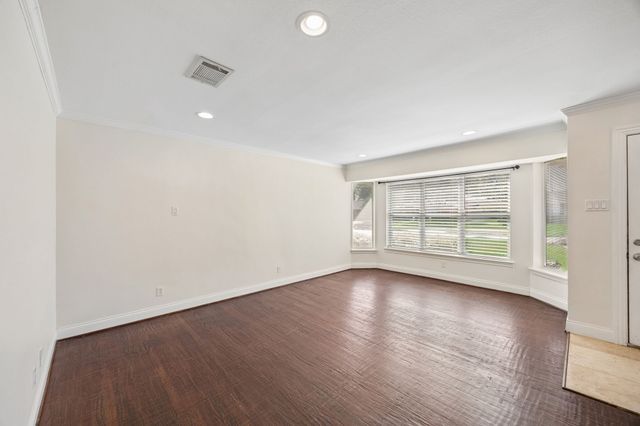 8618 Lockhaven Drive, Dallas, TX 75238