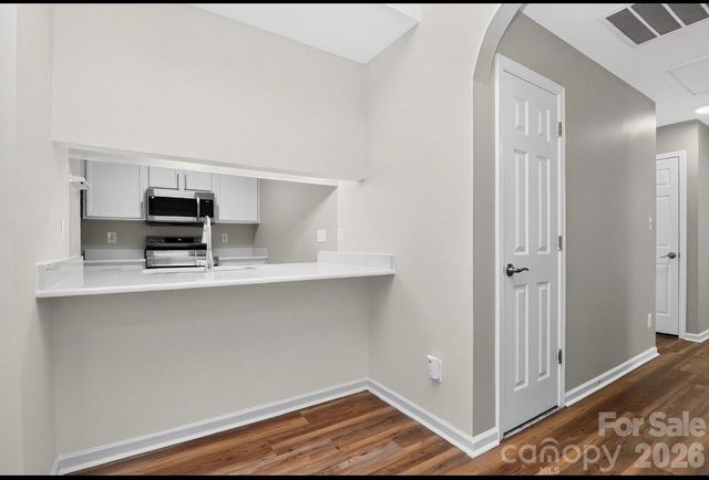 6033 Mary Blair Lane, Charlotte, NC 28214