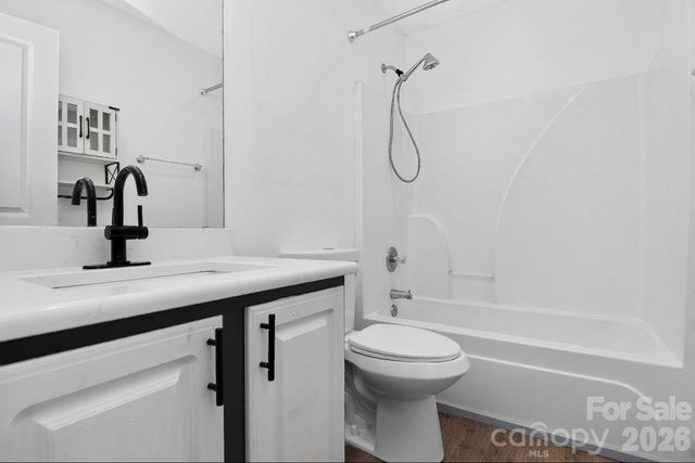 6033 Mary Blair Lane, Charlotte, NC 28214
