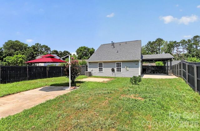 6033 Mary Blair Lane, Charlotte, NC 28214