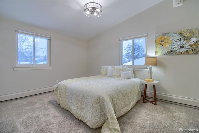 31211 Hiveley Street, Westland, MI 48186