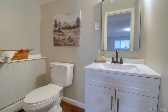 31211 Hiveley Street, Westland, MI 48186