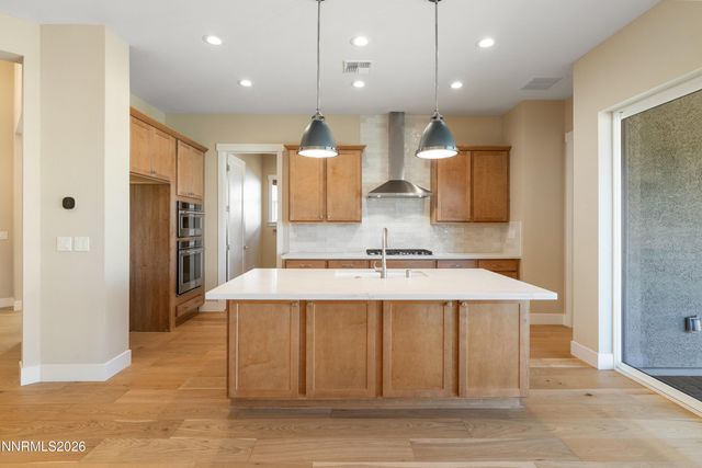 2225 Paint Horse Drive, Reno, NV 89521