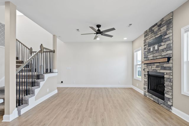 813 Marksman Ct, Clarksville, TN 37042