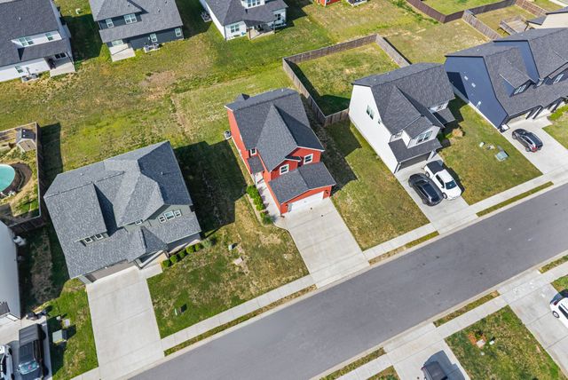 813 Marksman Ct, Clarksville, TN 37042