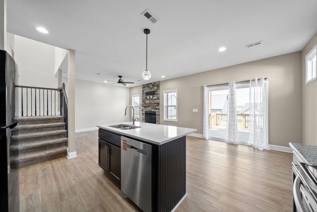 813 Marksman Ct, Clarksville, TN 37042