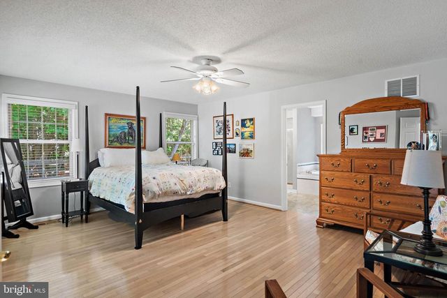 21 FAIRWAY DR, Rehoboth Beach, DE 19971