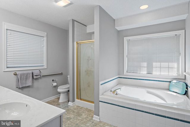 21 FAIRWAY DR, Rehoboth Beach, DE 19971