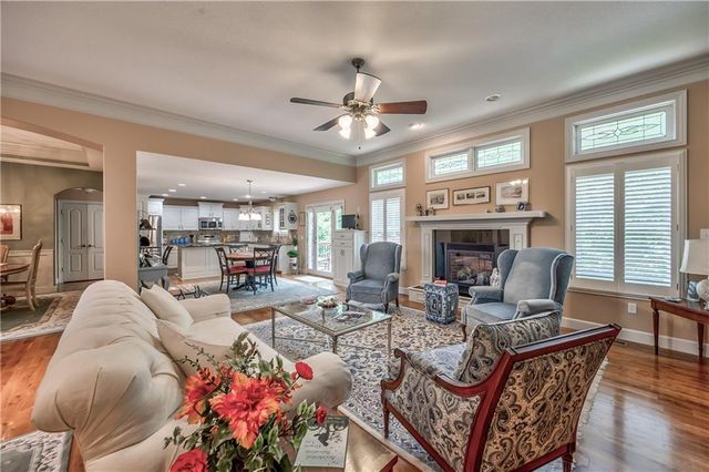81 Continental Drive, Lansing, KS 66043