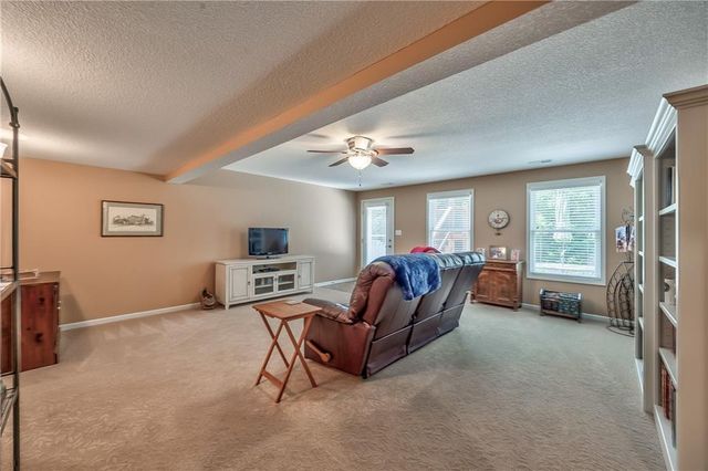 81 Continental Drive, Lansing, KS 66043
