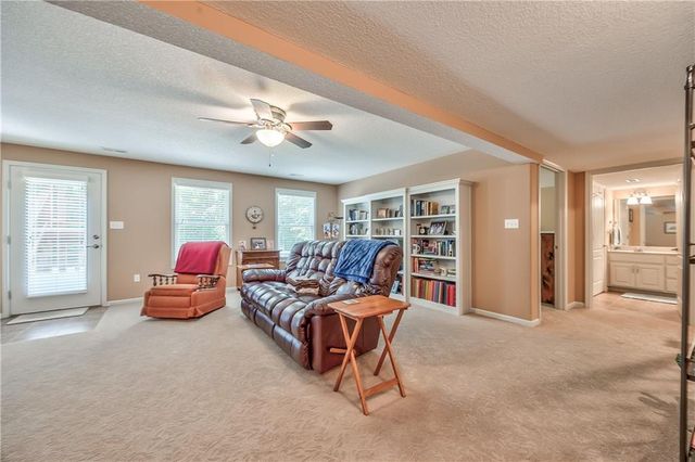 81 Continental Drive, Lansing, KS 66043
