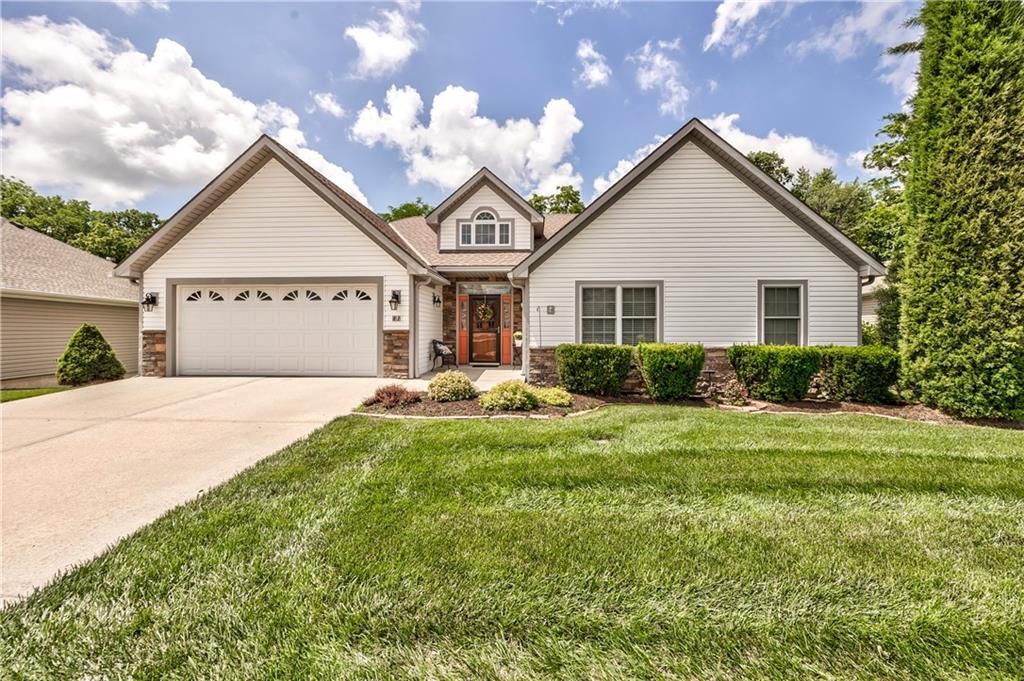 81 Continental Drive, Lansing, KS 66043