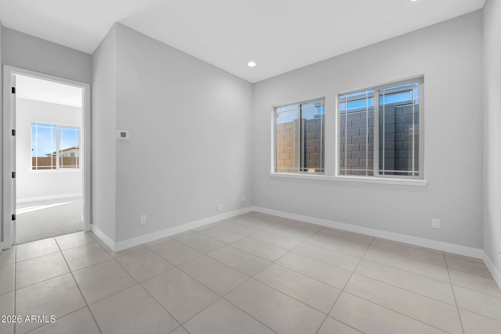 Image 19 of property listing at 20813 W MONTEBELLO Avenue, Buckeye, AZ 85396