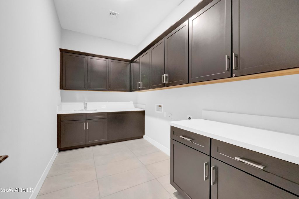 Image 25 of property listing at 20813 W MONTEBELLO Avenue, Buckeye, AZ 85396