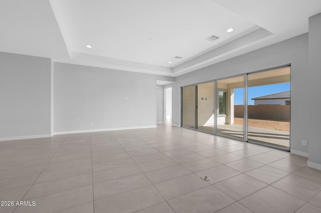 Image 3 of property listing at 20813 W MONTEBELLO Avenue, Buckeye, AZ 85396