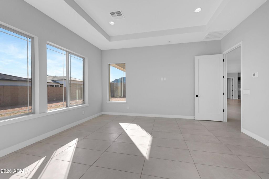 Image 9 of property listing at 20813 W MONTEBELLO Avenue, Buckeye, AZ 85396