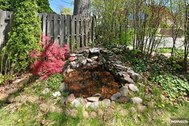 33 Parkway, Maywood, NJ 07607