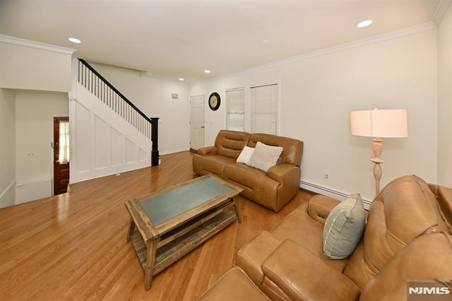 33 Parkway, Maywood, NJ 07607