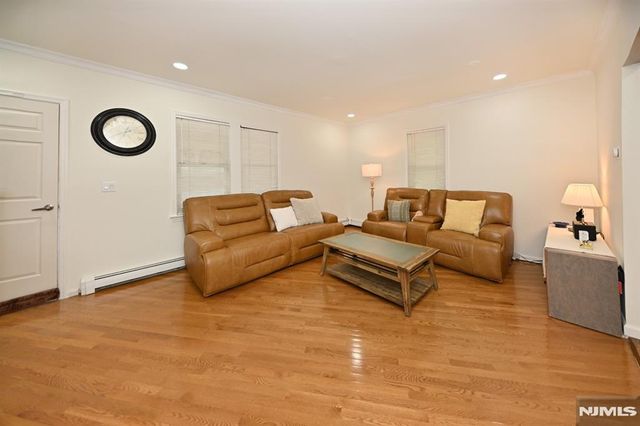 33 Parkway, Maywood, NJ 07607