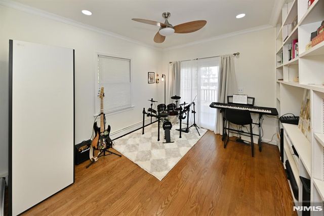 33 Parkway, Maywood, NJ 07607