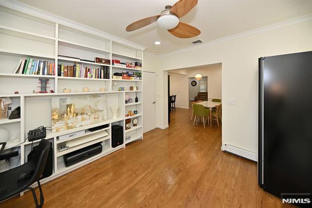 33 Parkway, Maywood, NJ 07607