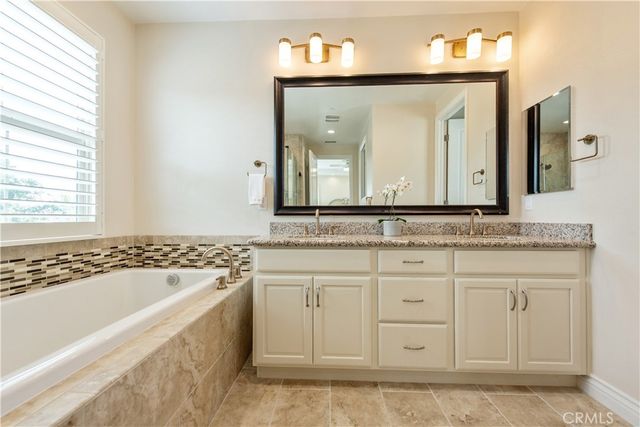 123 Globe, Irvine, CA 92618