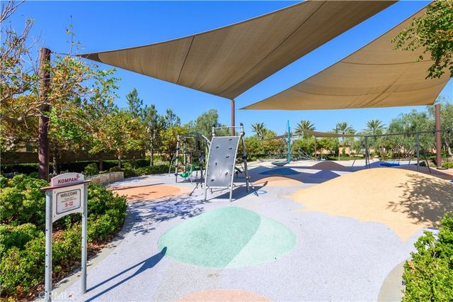 123 Globe, Irvine, CA 92618
