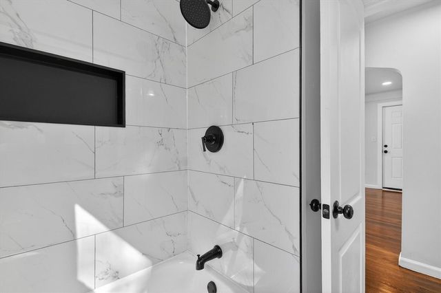 8449 Penrod Street, Detroit, MI 48228