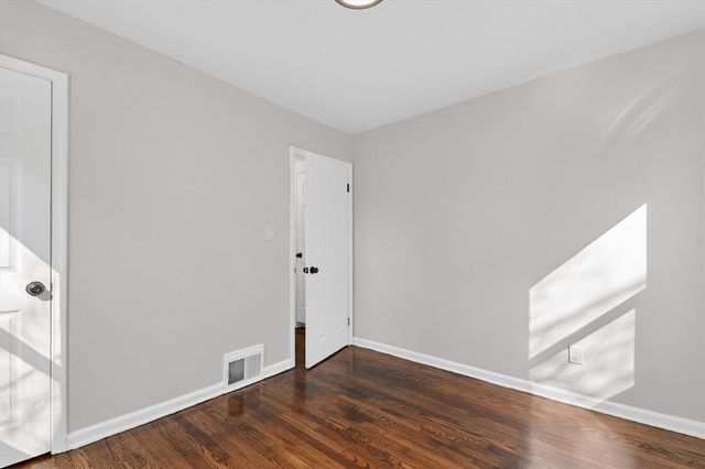 8449 Penrod Street, Detroit, MI 48228