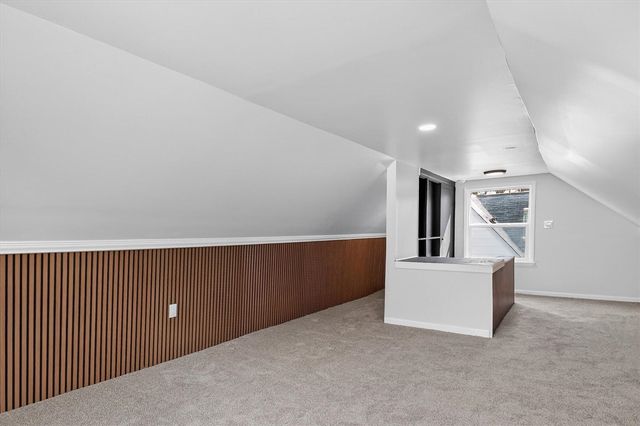 8449 Penrod Street, Detroit, MI 48228