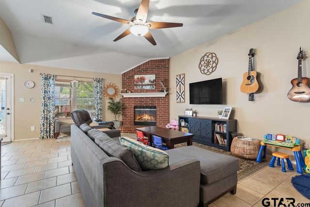 308 Willow, Bullard, TX 75757