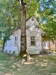 2428 N 15TH Street, Springfield, IL 62702