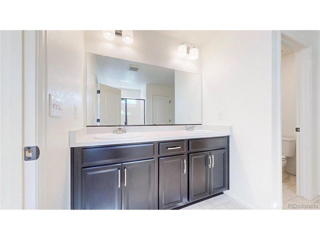 27584 E 6th Dr, Aurora, CO 80018