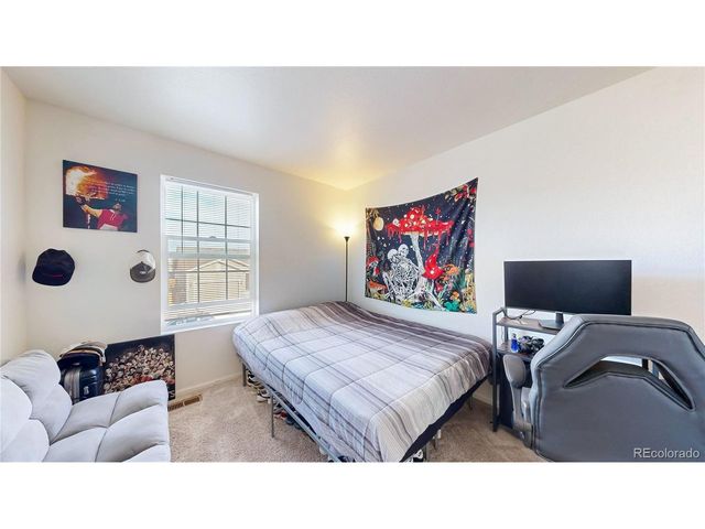 27584 E 6th Dr, Aurora, CO 80018