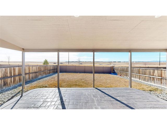 27584 E 6th Dr, Aurora, CO 80018