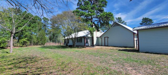 144 Koolua DR, Bastrop, TX 78602