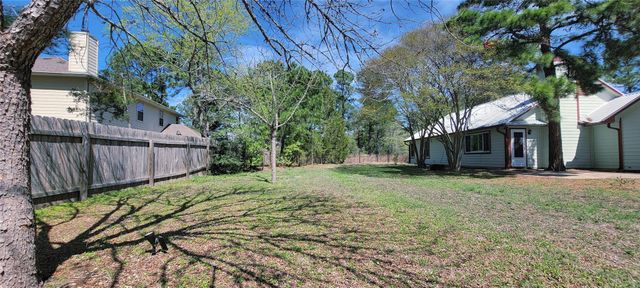 144 Koolua DR, Bastrop, TX 78602