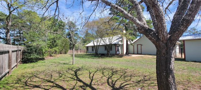 144 Koolua DR, Bastrop, TX 78602