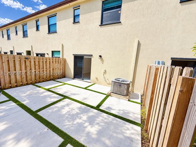 9965 SW 228th Ter, Miami, FL 33190