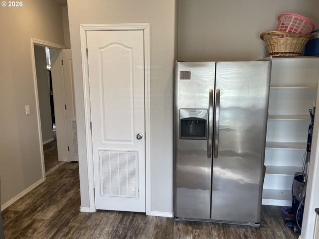 6404 LOOKINGGLASS Rd, Roseburg, OR 97471