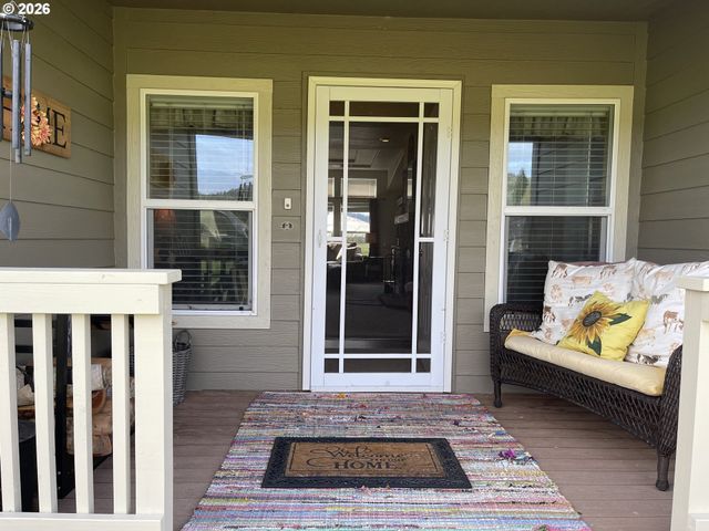 6404 LOOKINGGLASS Rd, Roseburg, OR 97471