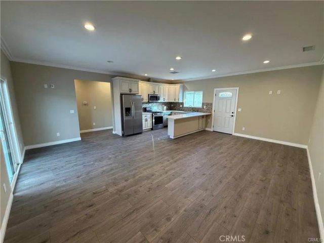 8220 Whitsett Avenue, North Hollywood, CA 91605